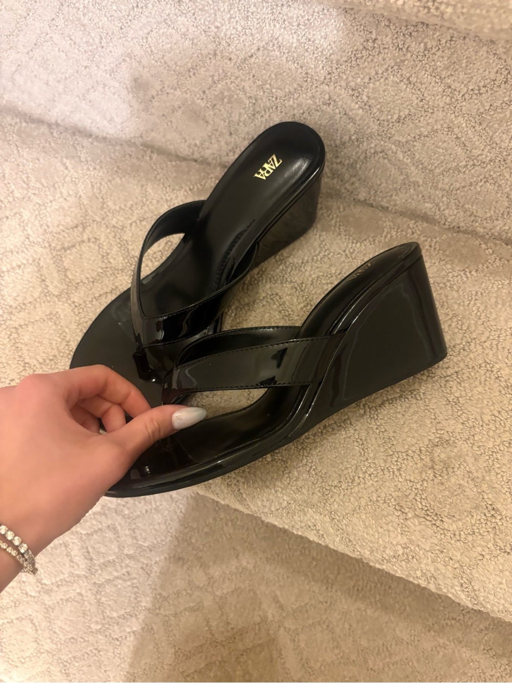 Zara Black Patent Wedge Thong Sandals - Glossy Finish